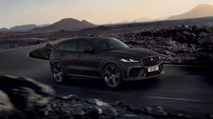 Jaguar F-Pace cuối cùng rời dây chuyền sản xuất, chuẩn bị đón chào siêu báo đốm hoàn toàn bằng điện