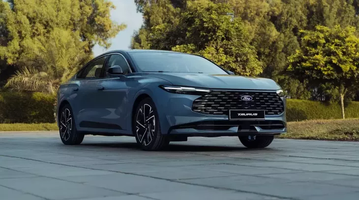 Sedan hạng trung Ford Taurus 2026 dành cho Trung Đông trình làng, thiếu một trang bị "xịn sò"