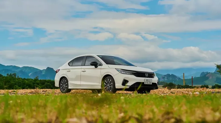 Tương tự đối thủ Toyota Vios, Honda City cũng bị giảm nửa ưu đãi so với tháng trước