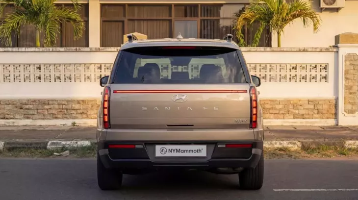 Liệu bạn có thích kiểu đèn hậu mới trên Hyundai Santa Fe 2027?