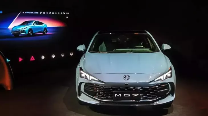 MG7 2026 ra mắt với khoang lái dùng trí tuệ nhân tạo và hệ thống an toàn chủ động ADAS mới