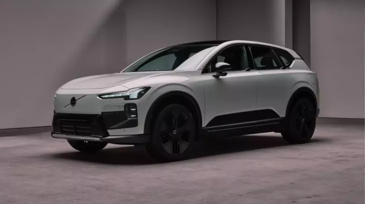 Cận cảnh Volvo EX60 Cross Country mới ra mắt, thách thức mới của Rivian R2