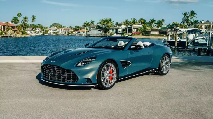 Cận cảnh Aston Martin Vanquish Wave Edition độc nhất trên thế giới