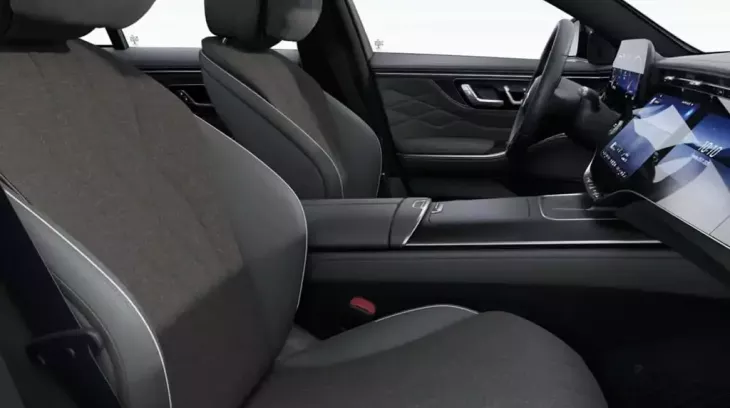 Lần đầu tiên trong lịch sử, Mercedes-Benz S-Class có một trang bị thường chỉ dành cho xe phổ thông