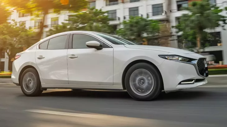 Doanh số sedan hạng C tháng 1/2026: Toàn bộ các đối thủ cộng lại cũng không bằng Mazda3