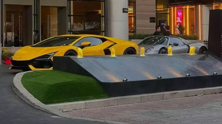 2 doanh nhân mua xe Porsche khủng nhiều nhất Việt Nam họp mặt trên các chiến mã độc