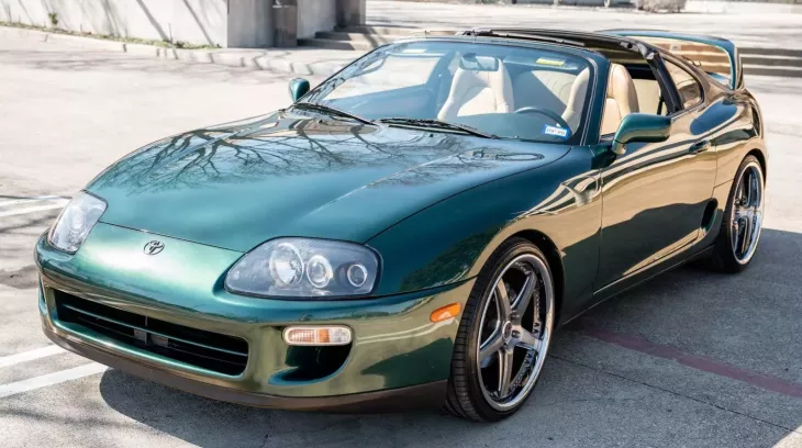 Toyota Supra 30 năm tuổi được bán với giá ngang ngửa một chiếc Cadillac CT4-V nhưng vẫn còn quá rẻ