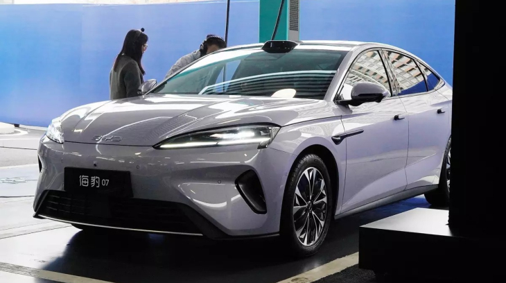 BYD Seal 07 EV 2026 trình làng, sạc nhanh như chớp, giá khởi điểm dưới 600 triệu đồng