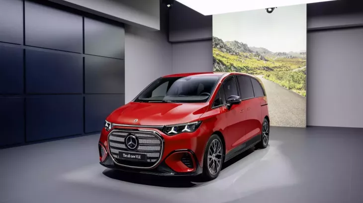 Mercedes-Benz VLE hoàn toàn mới trình làng, một chiếc limousine dưới hình dáng của xe MPV