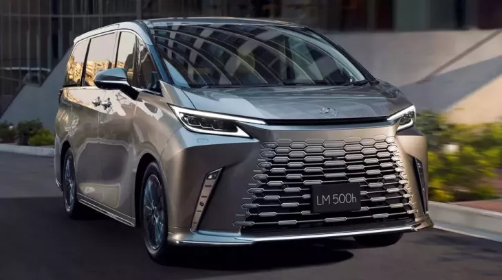 Lexus LM500h 2026 trình làng với những thay đổi nhỏ đến mức khó nhận ra nhưng giá vẫn tăng
