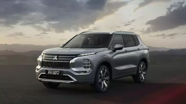 Mitsubishi Outlander PHEV 2026 trình làng, chạy được hơn 70 km mà không tốn 1 giọt xăng
