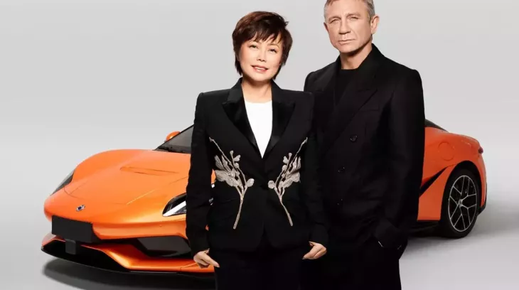 Denza Z - đối thủ mới của Porsche 911 - được hé lộ thiết kế bên "Điệp viên 007"