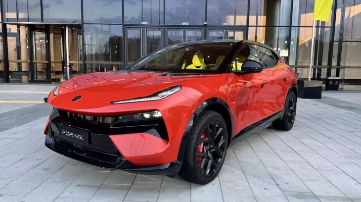 Phiên bản tiết kiệm xăng của mẫu SUV sắp bán ở Việt Nam chính thức "ra lò", giá hơn 73.000 USD