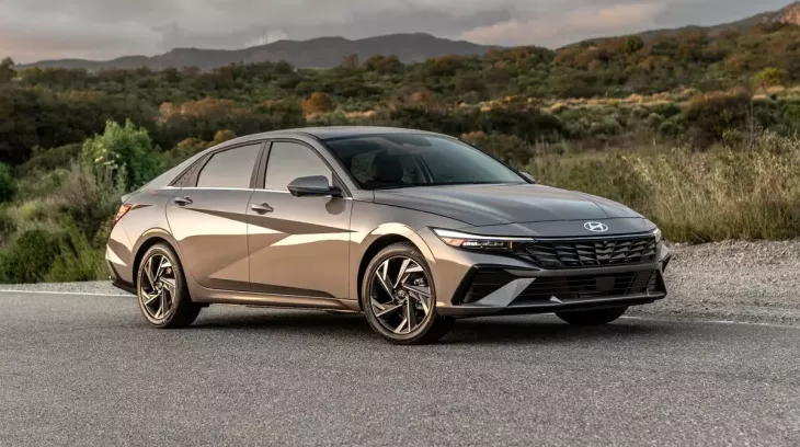 Top 10 dòng xe bị ăn trộm nhiều nhất năm 2025: Hyundai Elantra dẫn đầu, Nissan Altima góp mặt