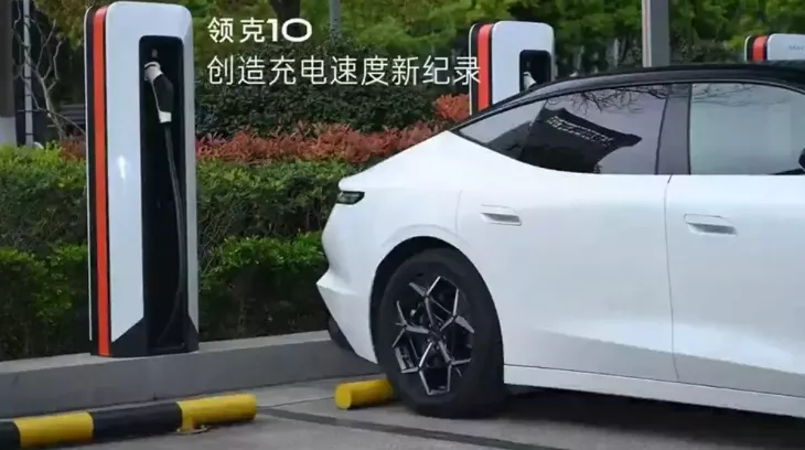 Không thua kém BYD, Lynk & Co cũng ra mắt công nghệ sạc nhanh: từ 10% lên 70% chỉ trong hơn 4 phút