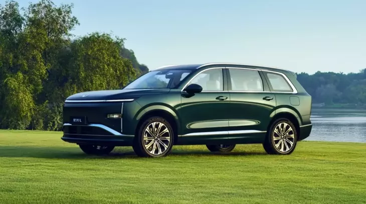 SUV cỡ lớn sắp bán ở Việt Nam Wuling Xingguang L lần đầu được hé lộ nội thất