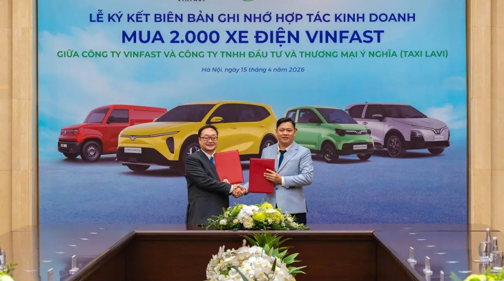 Một công ty taxi mua 2.000 chiếc ô tô điện VinFast