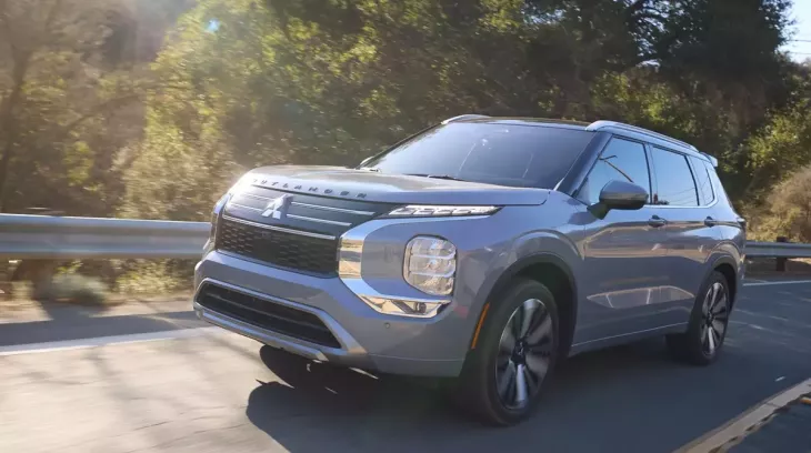 Vén màn Mitsubishi Outlander 2026 với động cơ hybrid mới, mức tiêu hao nhiên liệu gây thất vọng