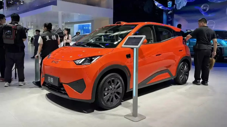 BYD Seagull 2026 trình làng, tuy là xe giá rẻ nhưng có cảm biến LiDAR, phạm vi di chuyển tăng lên 505 km