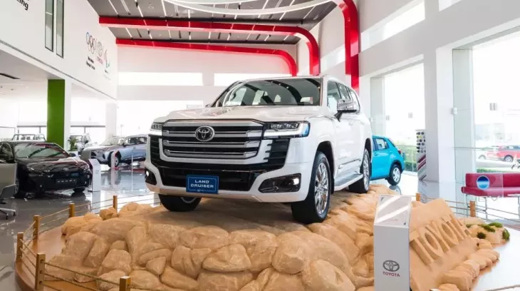 Toyota Land Cruiser LC300 Hybrid chưa bán ở Việt Nam đã kênh giá đến 700 triệu đồng tại đại lý tư nhân