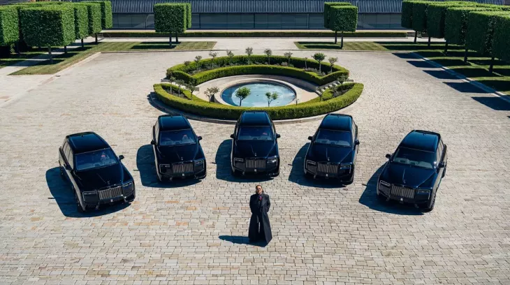 Rolls-Royce ra mắt bộ sưu tập Black Badge Cullinan do nghệ sĩ gốc Việt Cyril Kongo thiết kế