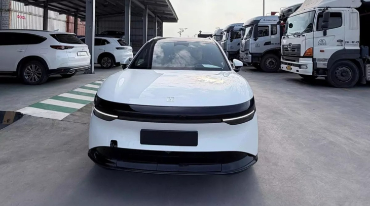 SUV cỡ trung Zeekr 7X đã có mặt tại Việt Nam, ngày ra mắt không còn xa