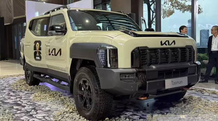 Xe bán tải Kia Tasman bất ngờ được đưa về Việt Nam trưng bày nhưng chưa bán ra