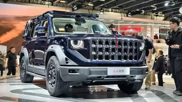 Hãng chuyên sản xuất xe limousine cho lãnh đạo Trung Quốc chế tạo đối thủ mới của Mercedes G-Class