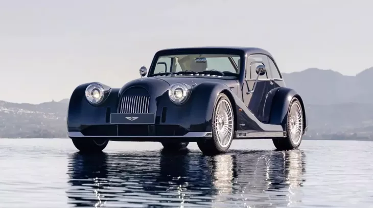 Xe giả cổ Morgan Midsummer Barchetta bán quá chạy, hãng làm thêm bản coupe, dùng động cơ BMW