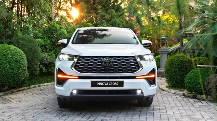 Innova Cross vụt sáng, bán hơn 1.600 xe trong tháng 6/2026, dẫn đầu gia đình Toyota