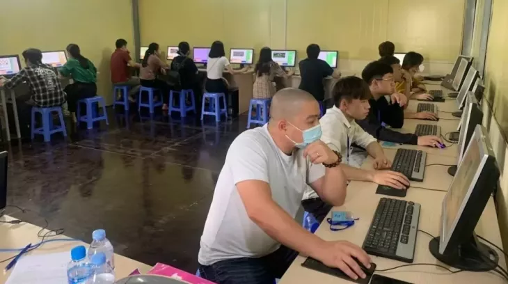 Quy định mới về cấp đổi giấy phép lái xe: Quá hạn dưới 30 ngày không cần thi lại lý thuyết