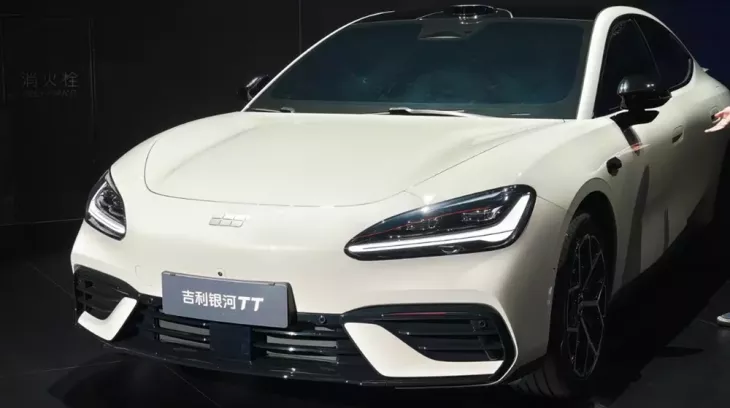 Geely Galaxy TT ra mắt, sở hữu thiết kế gợi nhớ Xiaomi SU7, phạm vi hoạt động lên tới 725 km
