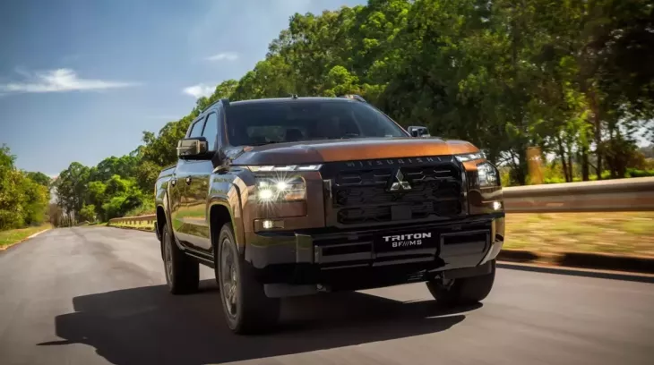 Mitsubishi Triton được bổ sung phiên bản đặc biệt mới với màu sơn không nổi bật nhưng vẫn ấn tượng