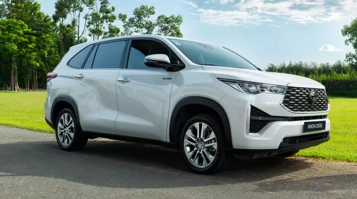 Doanh số xe MPV tháng 6/2026: Toyota Innova Cross chỉ bán thua VinFast Limo Green