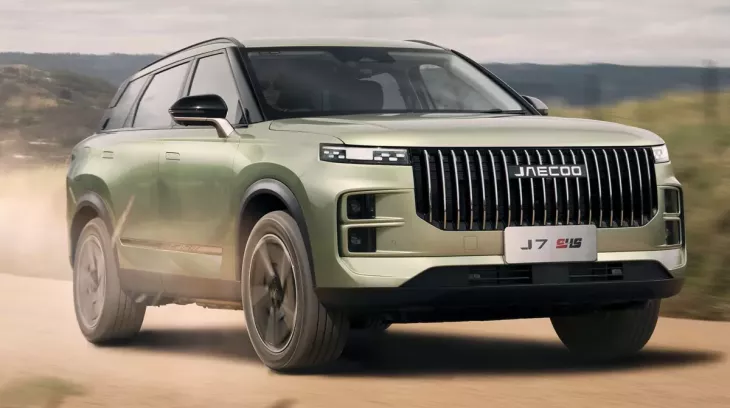 Jaecoo J7 PHEV AWD ra mắt với động cơ mạnh mẽ hơn và giá đắt hơn