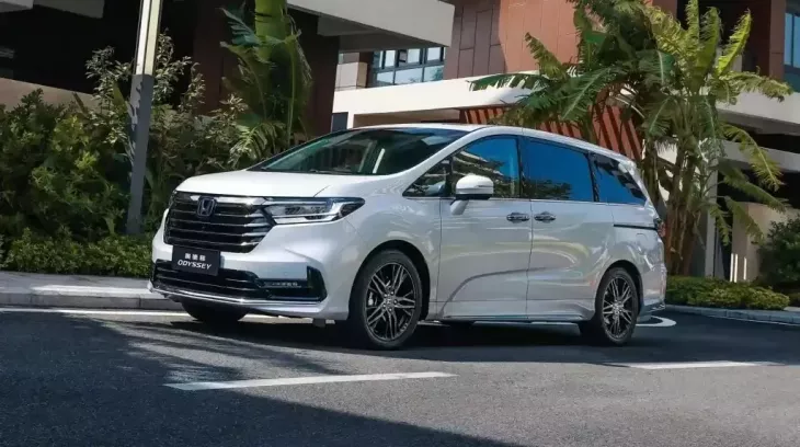 Honda Odyssey được nâng cấp, bỏ bản tiêu chuẩn không có màn hình