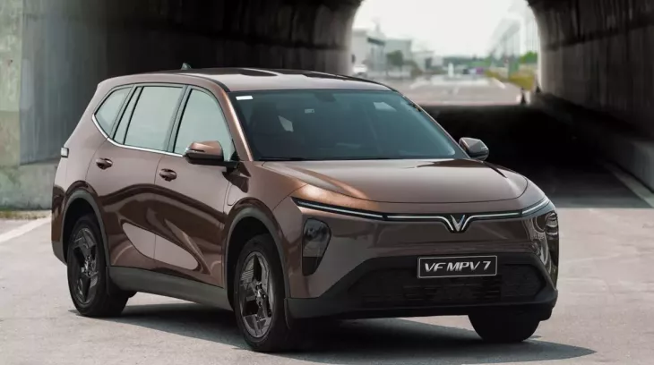 Giá còn 682,5 triệu đồng sau ưu đãi, VF MPV 7 có những tiện nghi gì cho gia đình?