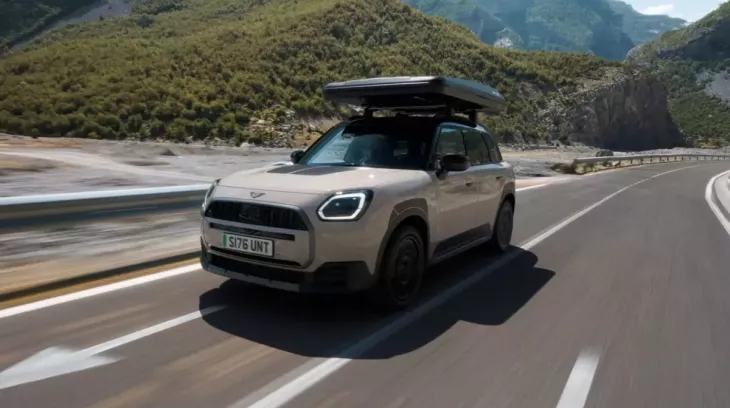 MINI Countryman 2027 có thêm phiên bản mới với khoảng sáng gầm lớn hơn, trang bị sẵn lều nóc