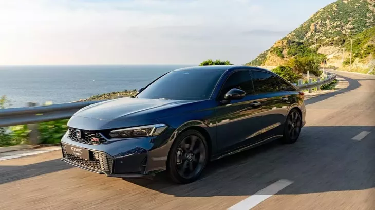 Doanh số sedan hạng C tháng 9/2026: Honda Civic và Hyundai Elantra tiếp tục hụt hơi