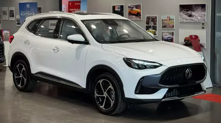 MG HS giảm giá "sập sàn", chỉ còn từ 455 triệu cho một mẫu SUV cỡ C
