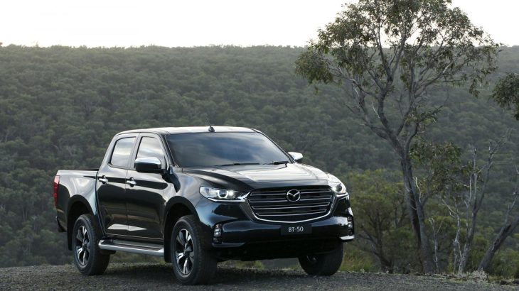 Mazda BT-50 2.2L Standard MT