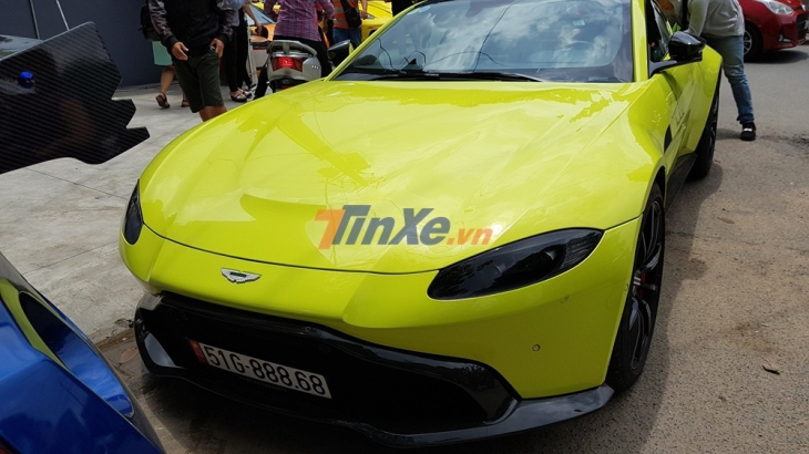 Aston Martin Vantage