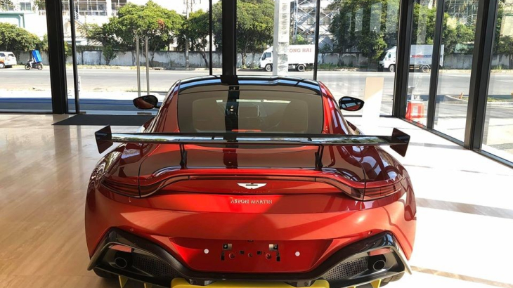 Aston Martin Vantage