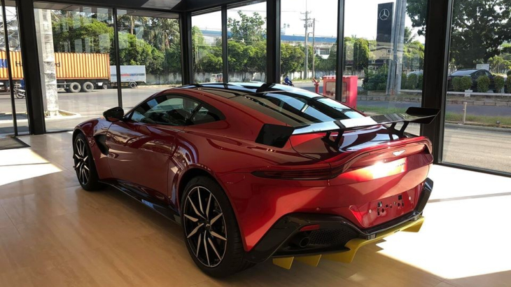 Aston Martin Vantage