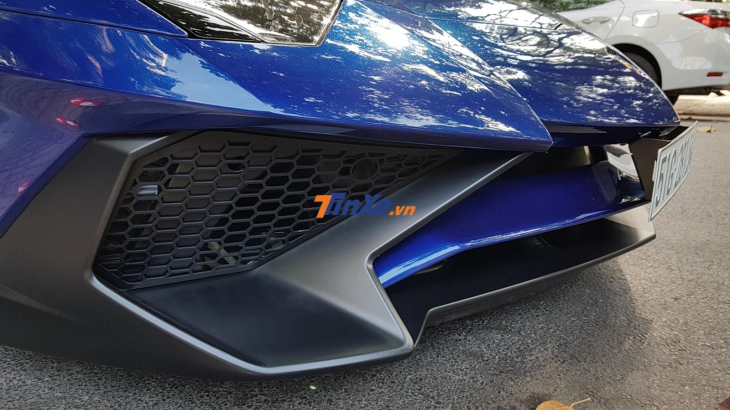 Lamborghini Aventador LP750-4 SV