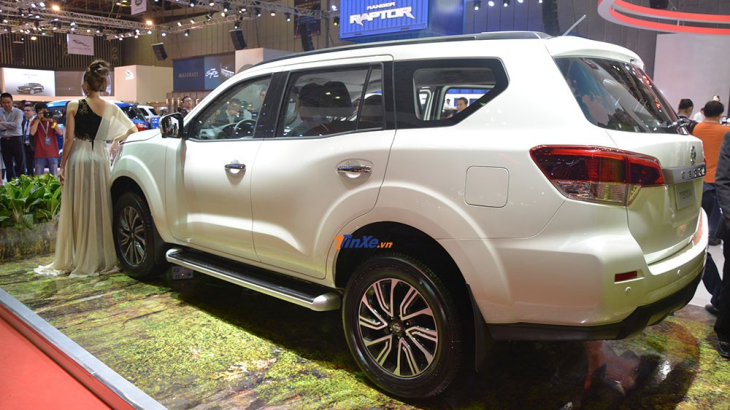 Nissan Terra 2.5L V 4WD 7AT