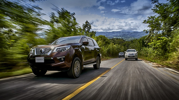 Nissan Terra 2.5L V 4WD 7AT