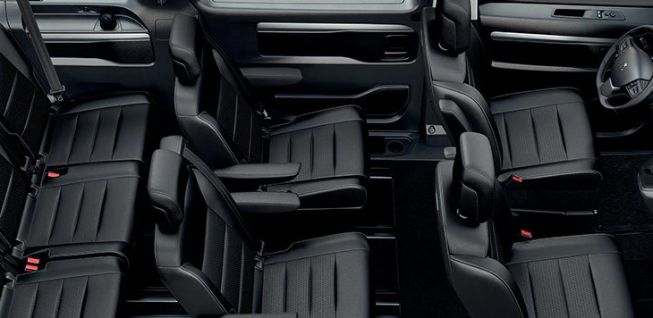 Peugeot Traveller Premium