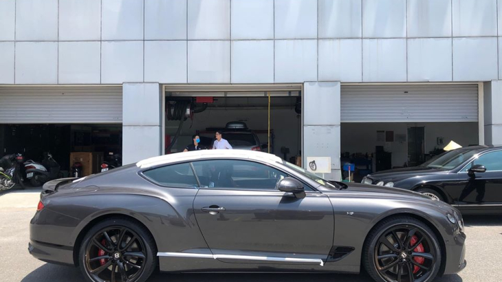 Bentley Continental GT V8