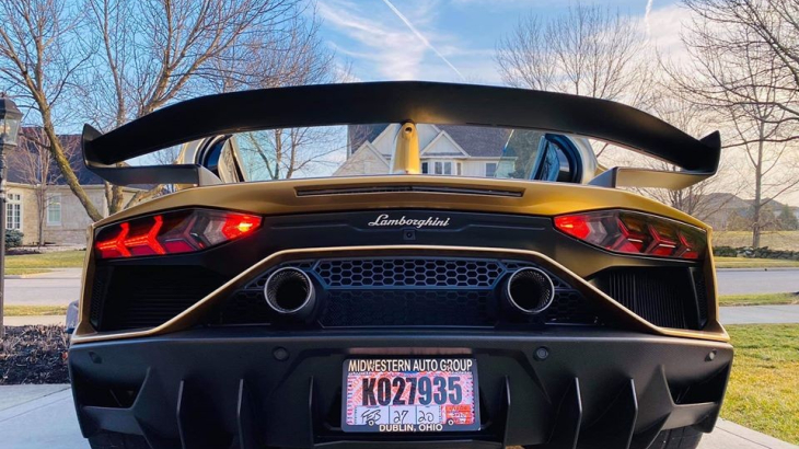 Lamborghini Aventador SVJ Roadster